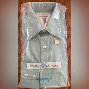 NWT  Vintage JOHNNY CARSON Light Green Dress Shirt  15 1/2 x 33